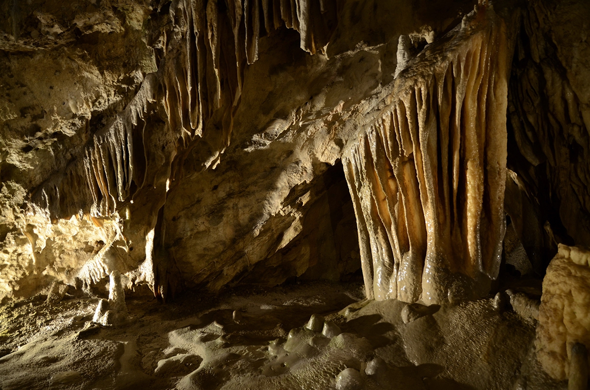 Grottes